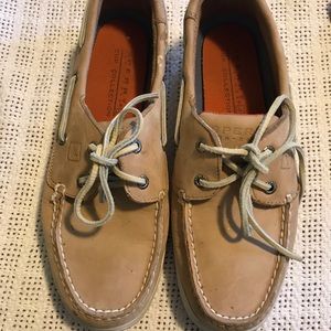 Sperry topsider